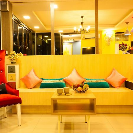 Le Clarita Aparthotel Bangkok Exteriör bild