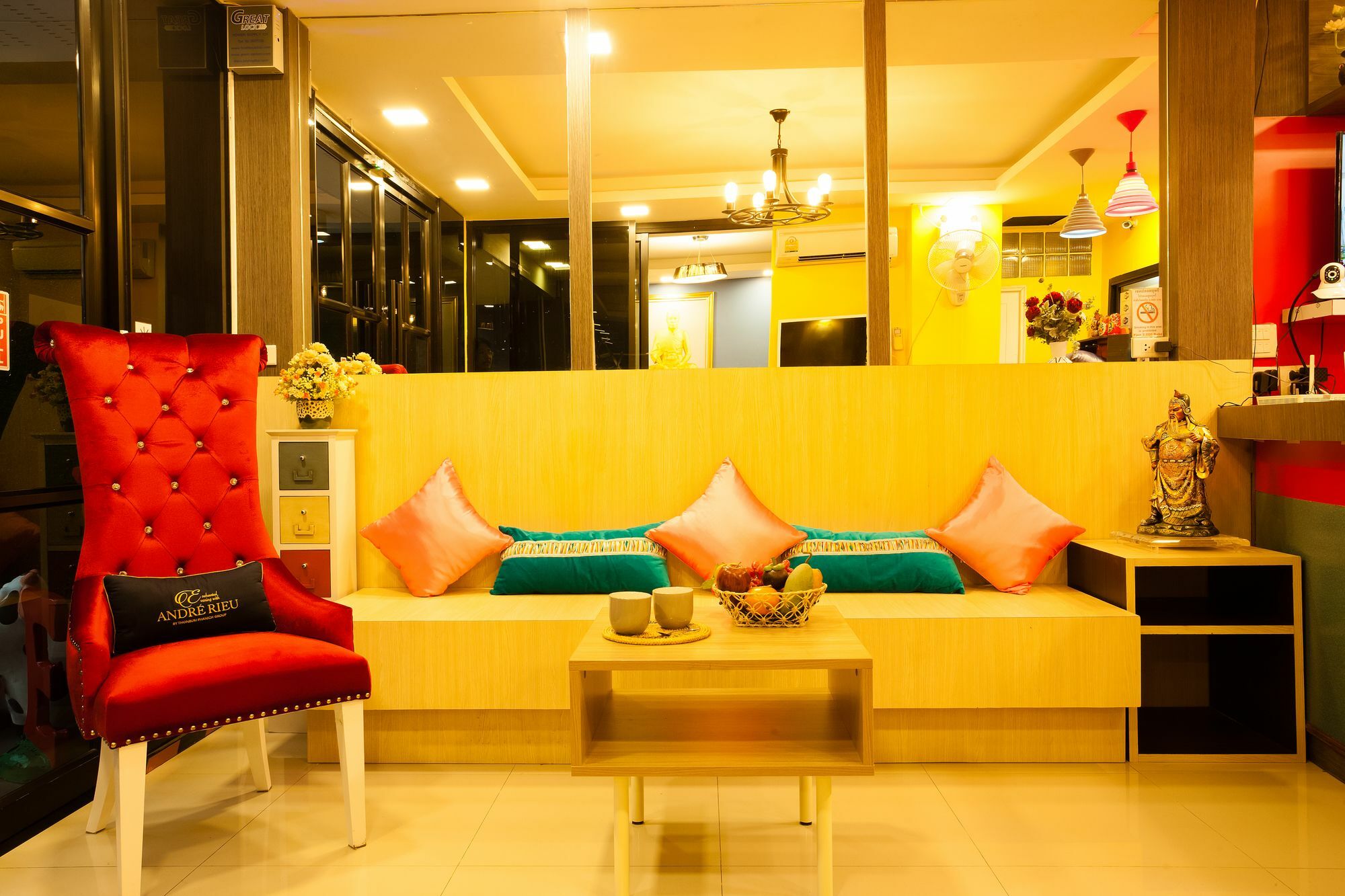 Le Clarita Aparthotel Bangkok Exteriör bild